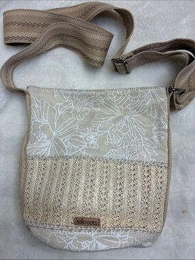 Sakroots Beige and White Floral Crossbody Bag
